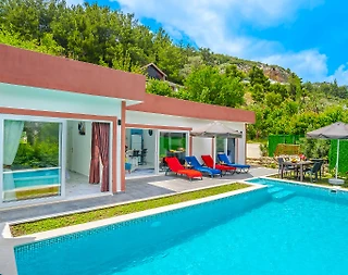 Kaş İslamlar'da Sakin Konumda, Özel Havuzlu, Konforlu Villa - 3