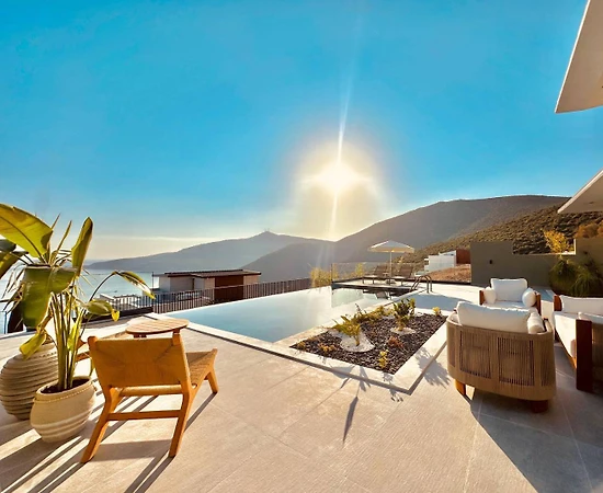 Kaş Kalkan'da Büyüleyici Deniz Manzaralı, Özel Havuzlu, 3+1 Villa - 1