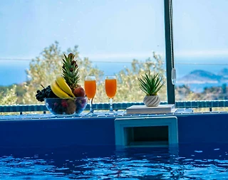 Kaş Bezirgan'da Deniz Manzaralı, Serinleme Havuzlu, Balayı Suiti - 3