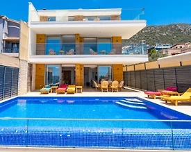 Kaş Bezirgan'da Deniz Manzaralı, Özel Havuzlu, Modern Villa - 2