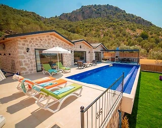 Kaş Yeşilköy'de Doğa İçerisinde, Özel Havuzlu, Taş Vila - 1