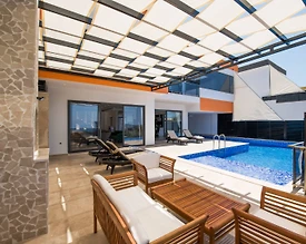Kaş Bezirgan'da Modern Tasarımlı, Özel Havuzlu, Kiralık Villa - 2