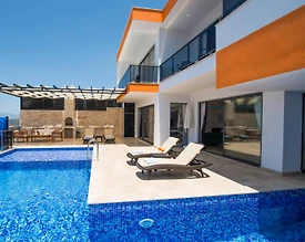 Kaş Bezirgan'da Modern Tasarımlı, Özel Havuzlu, Kiralık Villa - 3