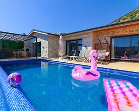 Kaş İslamlar'da Taş Mimarili, Özel Havuzlu, Konforlu Villa - 2