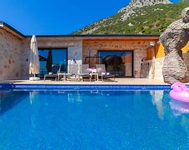 Kaş İslamlar'da Taş Mimarili, Özel Havuzlu, Konforlu Villa - 3
