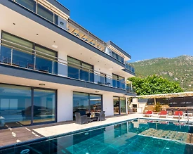 Kaş İslamlar'da Muhteşem Manzaralı, Özel Havuzlu, Lüks Villa - 2