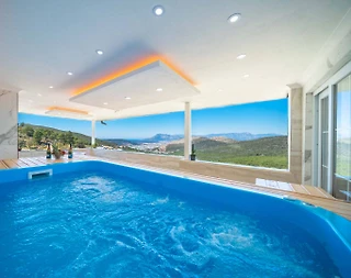 Kaş İslamlar'da Doğa Manzaralı, Serinleme Havuzlu, Kiralık Villa - 2