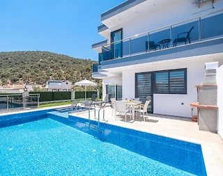 Kaş Kalkan'da Ferah Manzaralı, Özel Havuzlu, Jakuzili, Kiralık Villa  - 3
