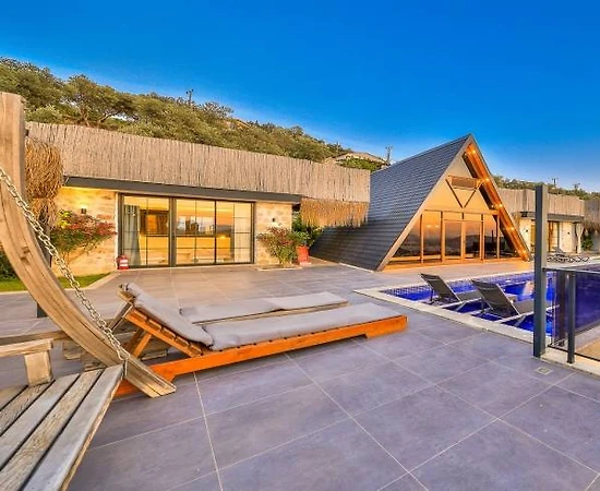 Kaş İslamlar'da Doğa İçerisinde, Özel Havuzlu, 6 Kişilik Bungalov - 1