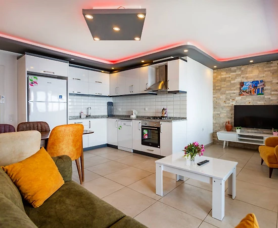 Kaş Kalkan'da Deniz Manzaralı, Serinleme Havuzlu, 2+1 Tatil Evi - 1