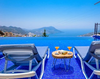 Kalkan Akbel'de Enfes Deniz Manzaralı, Sonsuzluk Havuzlu, 5+1 Villa - 2