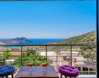 Kalkan Akbel'de Göz Alıcı Deniz Manzaralı, Özel Havuzlu, Kiralık Villa - 1