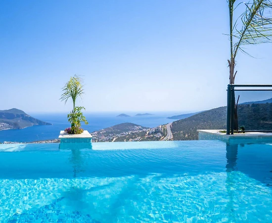 Kaş İslamlar'da Deniz Manzaralı, Sonsuzluk Havuzlu, 4 Kişilik Villa - 1