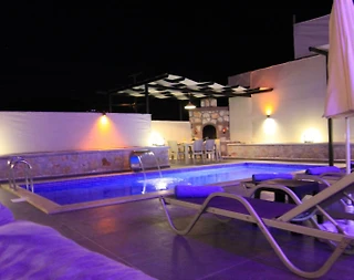 Kaş İslamlar'da Huzurlu Doğada, Özel Havuzlu, Modern Villa - 5