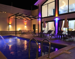 Kaş İslamlar'da Huzurlu Doğada, Özel Havuzlu, Modern Villa - 2