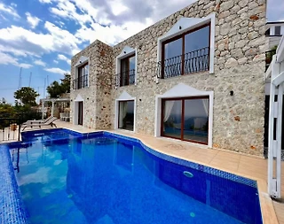 Kalkan Akbel'de Taş Mimarili, Sonsuzluk Havuzlu, Kiralık Villa - 1
