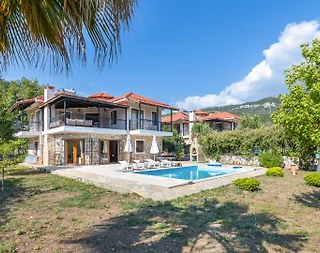 Kaş Bezirgan'da Doğa Manzaralı, Özel Havuzlu, Modern Villa - 4