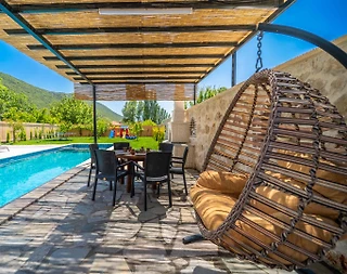 Kaş Bezirgan'da Yetişkin ve Çocuk Havuzlu, Saunalı, Taş Villa - 2