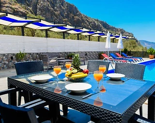 Kalkan Bezirgan'da Deniz Manzaralı, Özel Havuzlu, Jakuzili Villa - 5