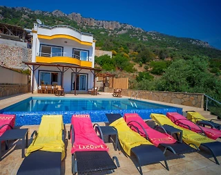 Kaş Bezirgan'da Harika Deniz Manzaralı, Özel Havuzlu, Jakuzili Villa - 2