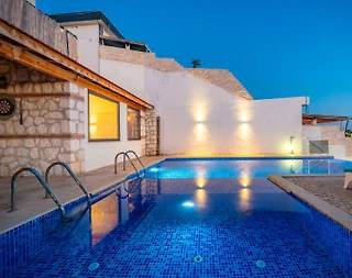 Kaş Bezirgan'da Enfes Deniz Manzaralı, Özel Havuzlu, Balayı Villası - 1