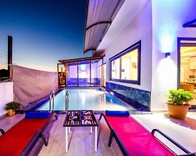 Kaş Bezirgan'da Merkezi Konumda, Özel Havuzlu, Balayı Villası - 3