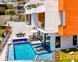 Kaş Kalkan'da Çekirdek Ailelere Uygun, Özel Havuzlu, Lüks Villa - 2