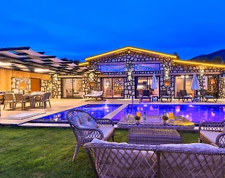 Kalkan Çavdır'da Muhteşem Konumda, Özel Havuzlu, Jakuzili, Lüks Villa - 1