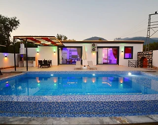 Kaş Çayköy'de Balayı Çiftlerine Uygun, Özel Havuzlu, Modern Villa  - 2