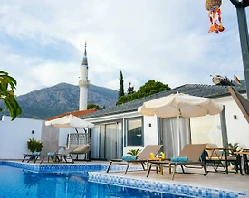 Kaş Çayköy'de Doğa Manzaralı, Özel Havuzlu, Jakuzili Kiralık Villa - 2