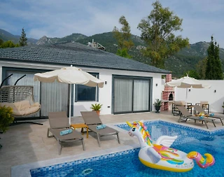 Kaş Çayköy'de Doğa Manzaralı, Özel Havuzlu, Jakuzili Kiralık Villa - 5