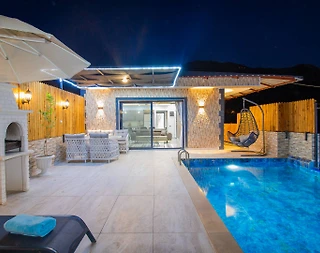 Kalkan Çayköy'de Doğa Manzaralı, Özel Havuzlu, Konforlu Villa - 2