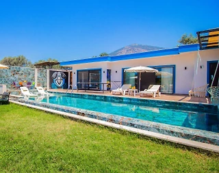 Kaş Çayköy'de Modern Tasarımlı, Özel Havuzlu, Lüks Villa - 1