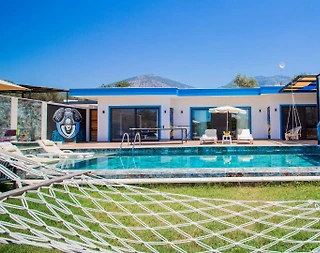 Kaş Çayköy'de Modern Tasarımlı, Özel Havuzlu, Lüks Villa - 2