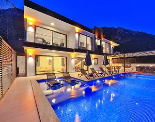 Kaş Kalkan'da Kalabalık Ailelere Uygun, Özel Havuzlu, Ferah Villa - 1