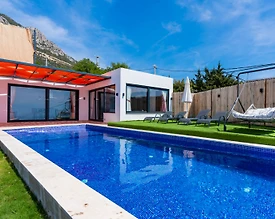 Kaş Bezirgan'da Çekirdek Ailelere Uygun, Özel Havuzlu, Konforlu Villa - 2