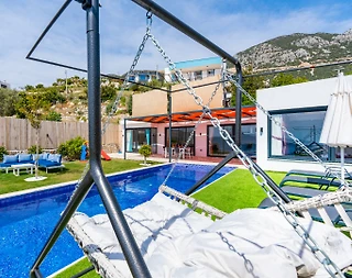 Kaş Bezirgan'da Çekirdek Ailelere Uygun, Özel Havuzlu, Konforlu Villa - 5