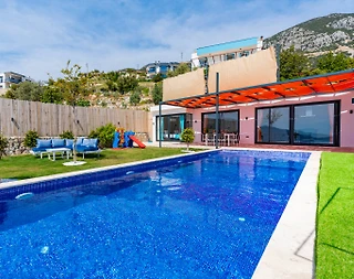 Kaş Bezirgan'da Çekirdek Ailelere Uygun, Özel Havuzlu, Konforlu Villa - 4