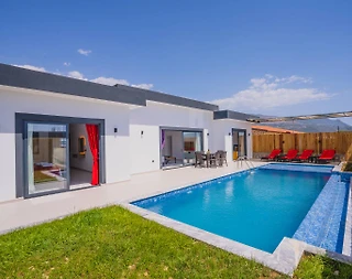Kaş Çavdır'da Göz Alıcı Doğada, Özel Havuzlu, Balayı Villası - 1