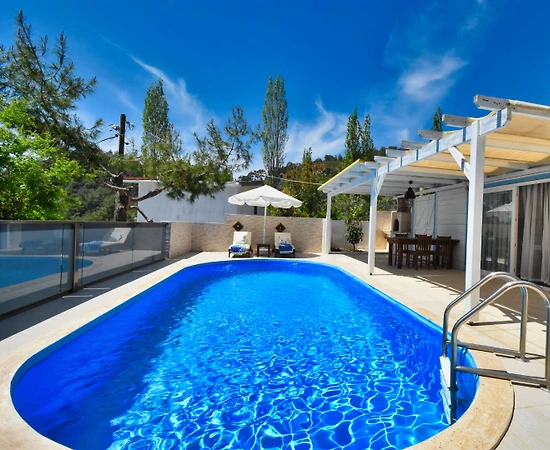 Kaş İslamlar'da Balayı Çiftlerine Uygun, Özel Havuzlu, Ahşap Villa - 1