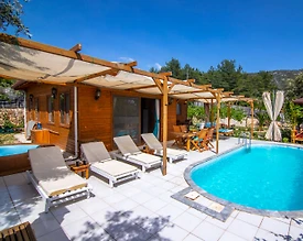 Kaş İslamlar'da Yeşillikler İçerisinde, Özel Havuzlu, Ahşap Villa - 2