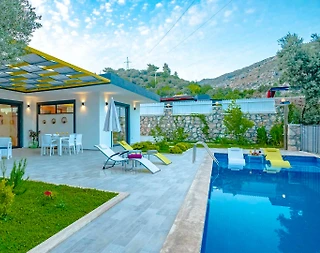 Kaş İslamlar'da Gözden Uzak Konumda, Özel Havuzlu, 5 Kişilik Villa - 1