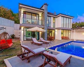 Kaş İslamlar'da Modern Tasarımlı, Özel Havuzlu, 2+1 Villa - 2