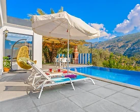 Kaş İslamlar'da Modern Tasarımlı, Özel Havuzlu, Balayı Villası - 2