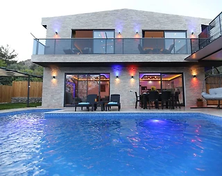 Kaş İslamlar'da Huzurlu Konumda, Özel Havuzlu, Kiralık Villa - 3