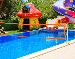 İslamlar'da Doğa Manzaralı, Özel Havuzlu, Çocuk Oyun Alanlı Villa - 5