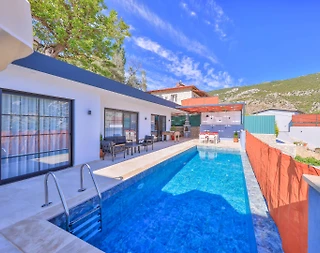 Kaş İslamlar'da Doğa Manzaralı, Özel Havuzlu, Jakuzili Villası - 3