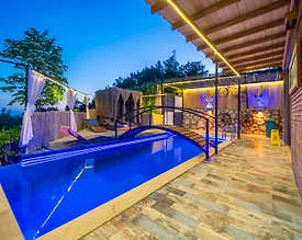 Kaş İslamlar'da Deniz Manzaralı, Havuzlu, Lüks Tatil Villası - 3