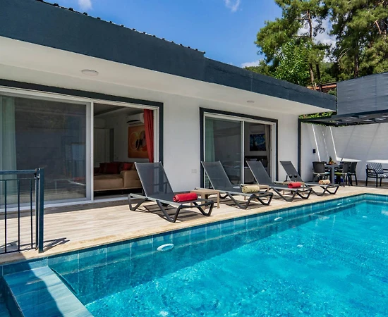 Kaş İslamlar'da Huzur Dolu Doğada, Özel Havuzlu, Modern Villa - 1