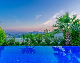 Kaş İslamlar'da Göz Alıcı Manzaraya Sahip, Özel Havuzlu, Kiralık Villa - 2